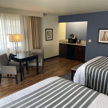 Best Western Plus Edmonds Harbor Inn Kültér fotó